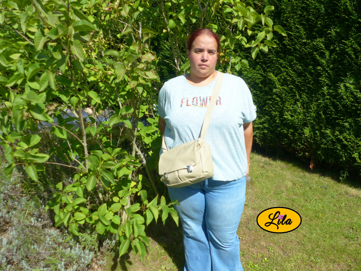 Sac besace crème en simili cuir