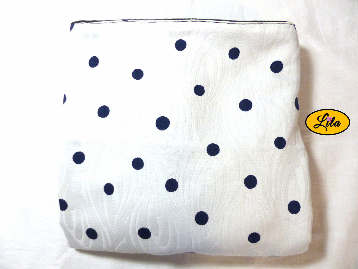 Foulard polaire noir et motif à pois