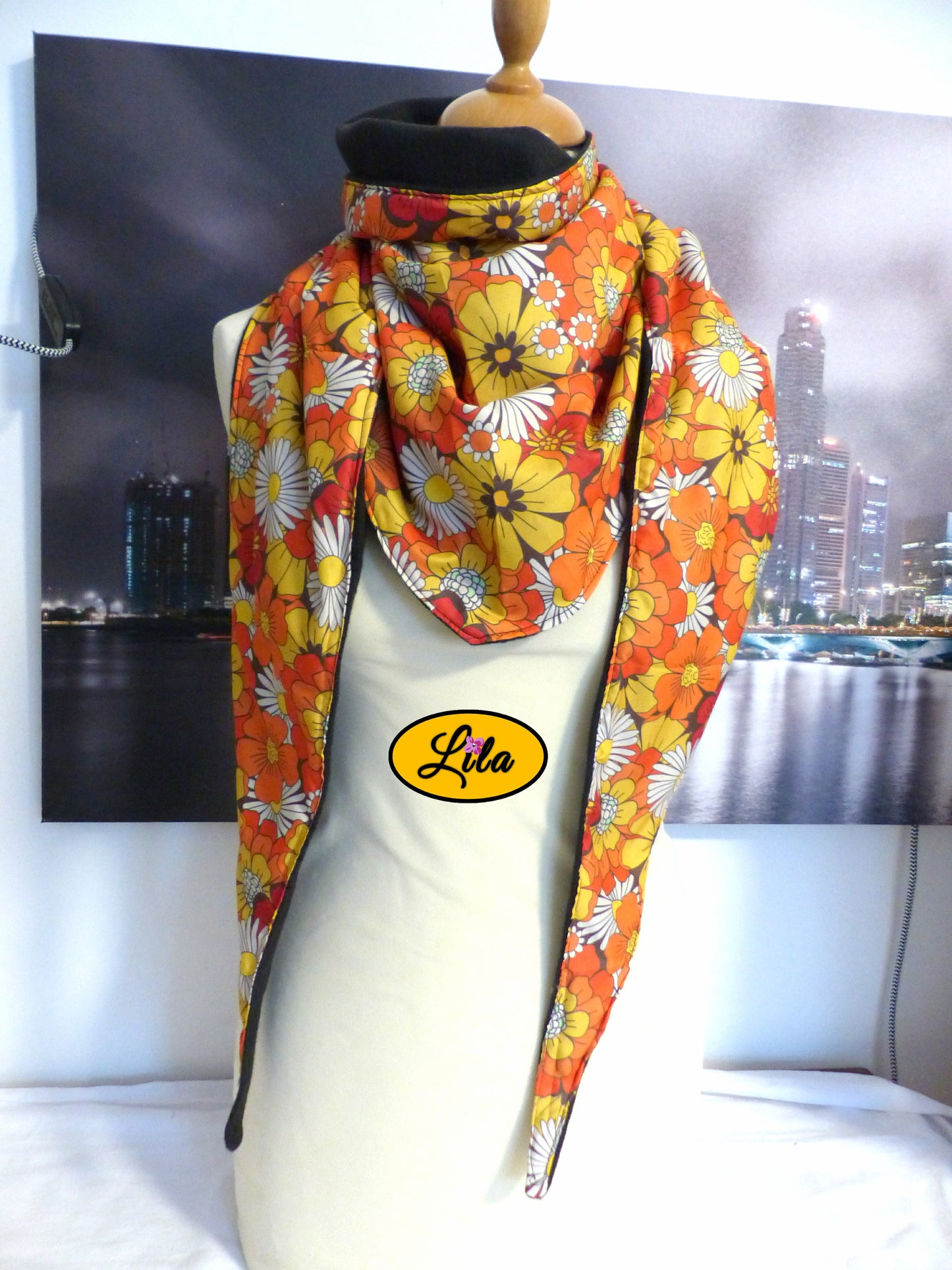 Foulard noir vintage fleuri