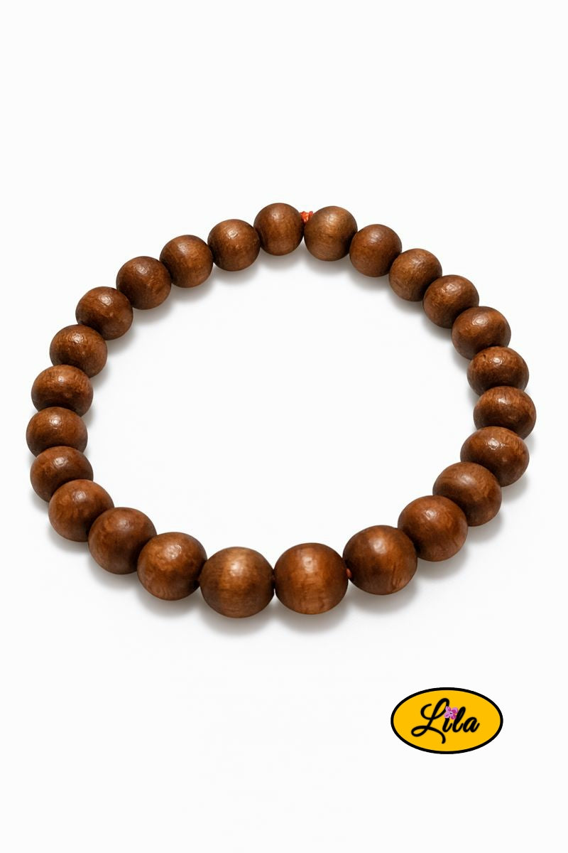 Bracelet petites perles bois sur fond blanc vue produit