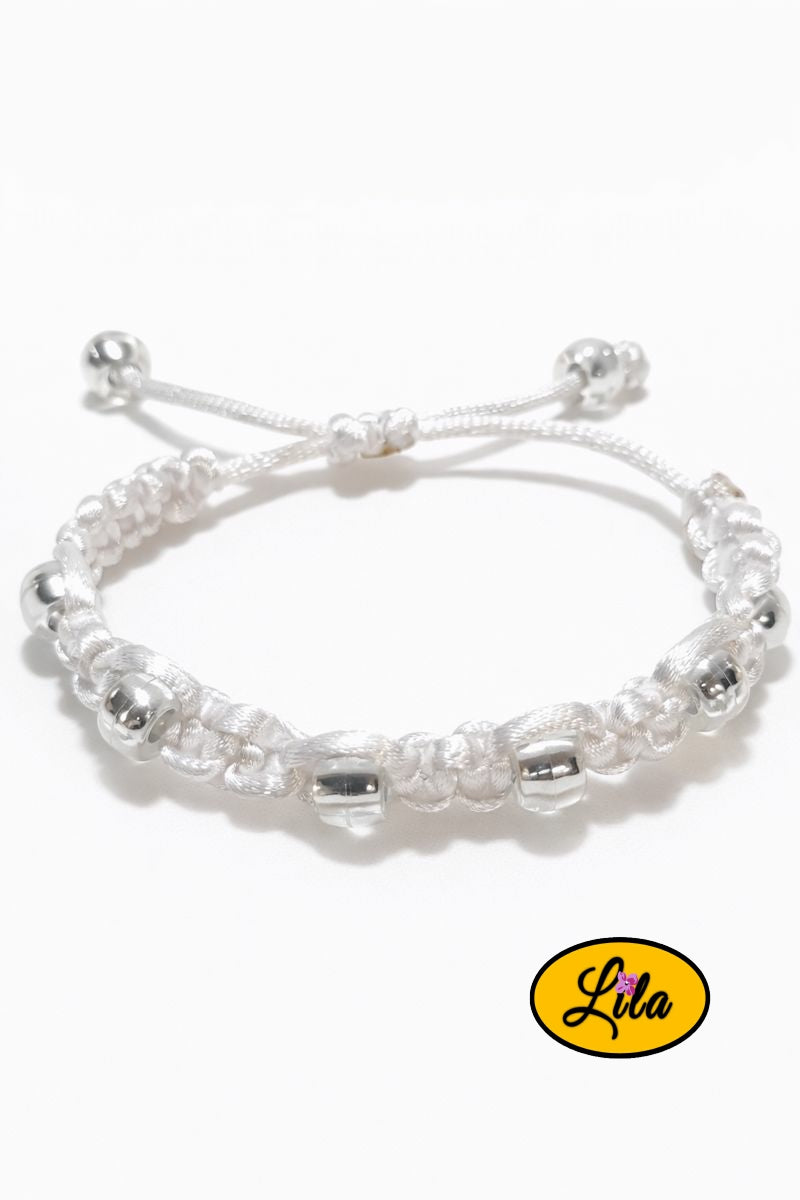 Bracelet Shamballa fil blanc et perles transparentes sur fond blanc vue produit