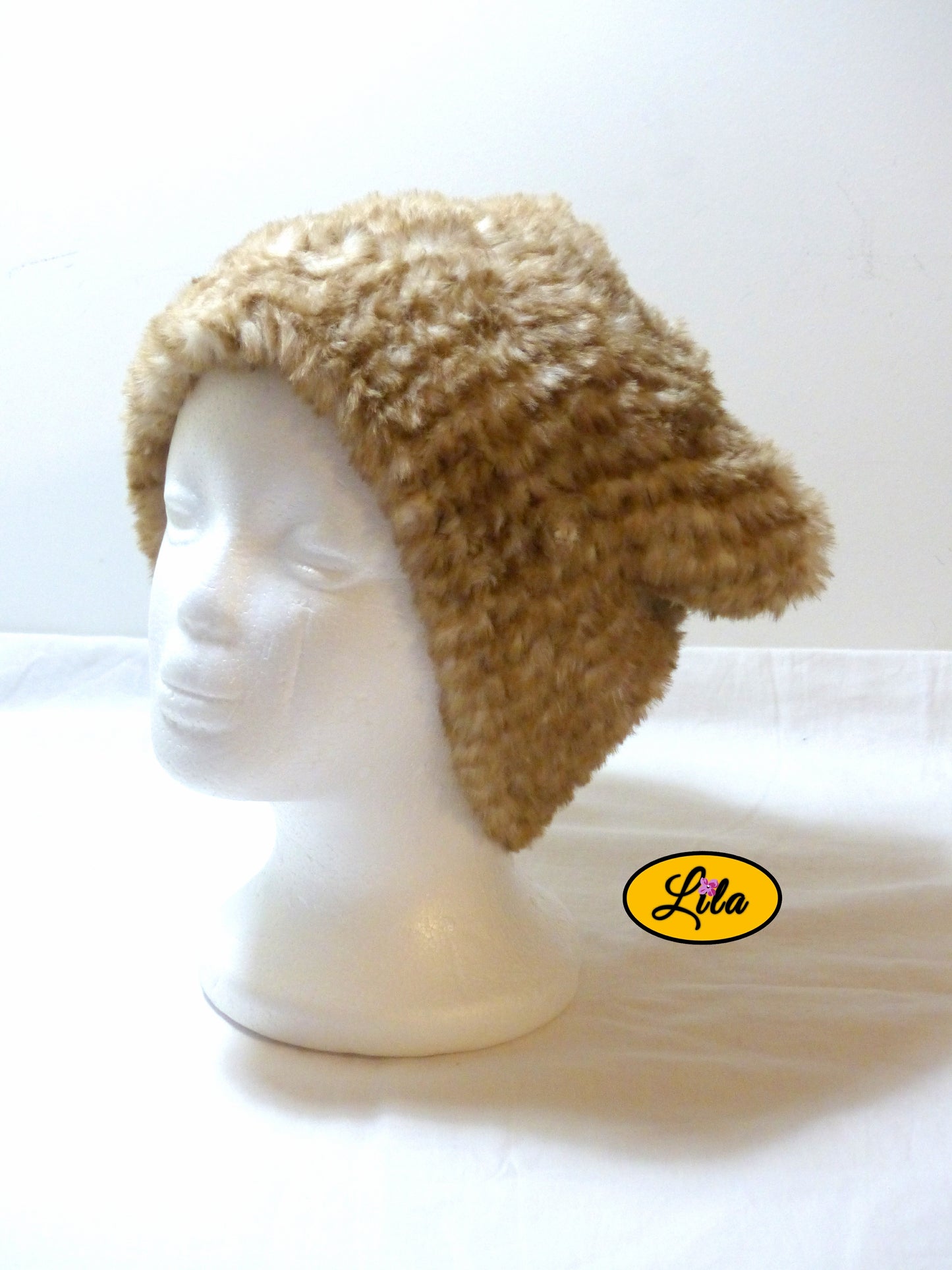 Cache cou brun chamaré