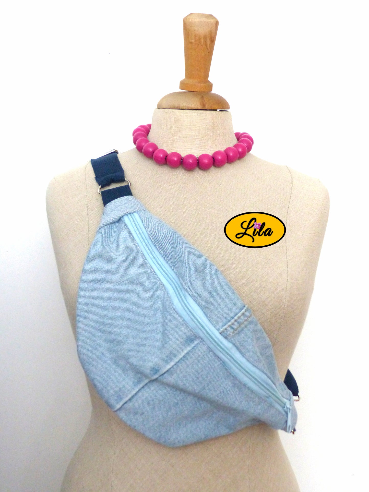 Sac banane en jean clair recyclé