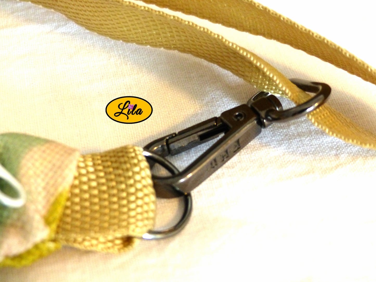 Sac banane fleurie verte