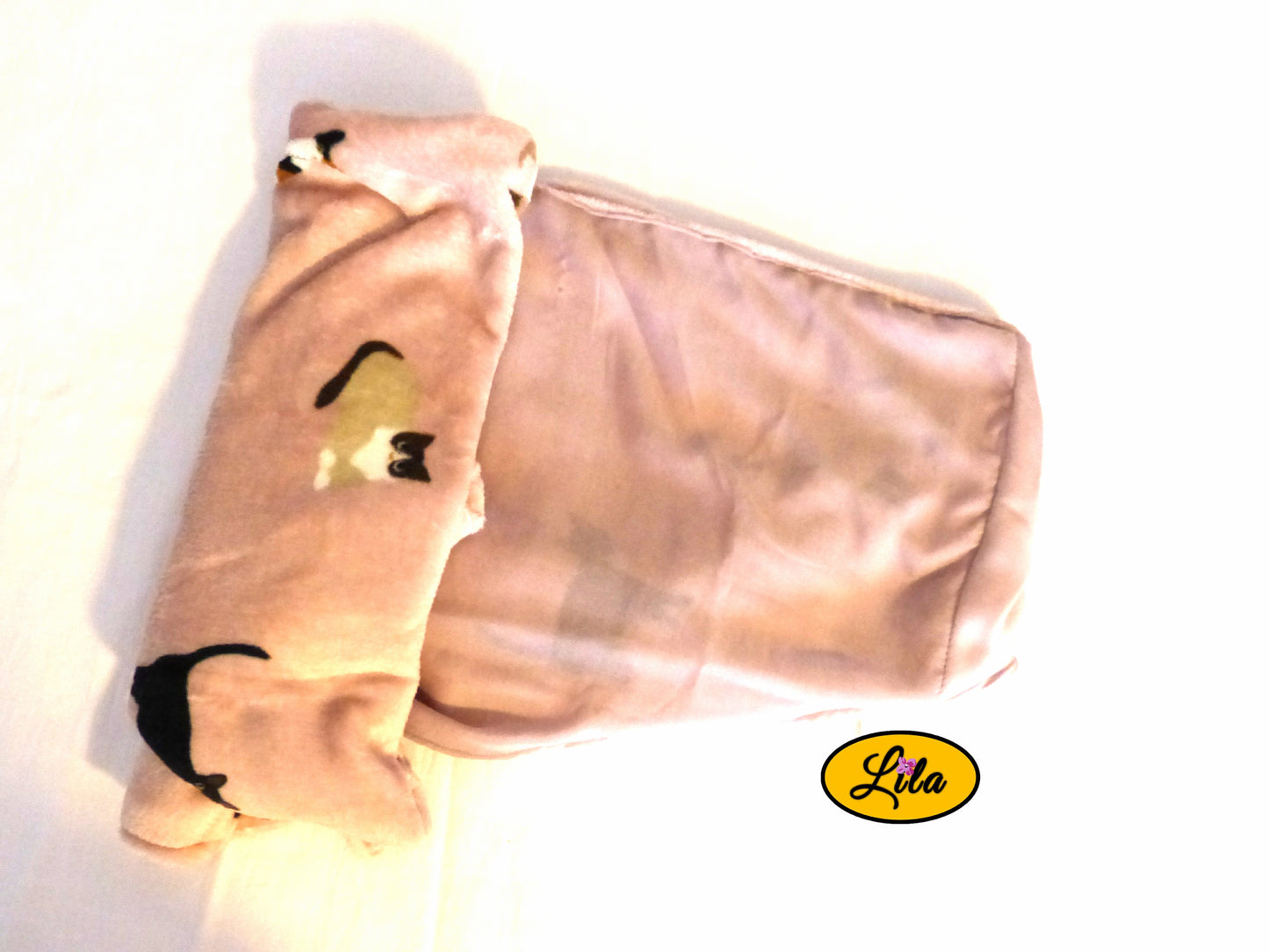 Foulard rose imprimé chats