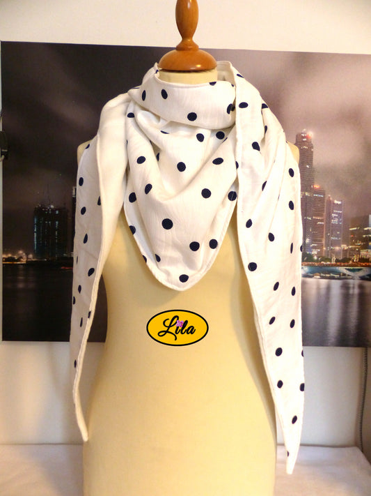 Foulard blanc et pois bleu marine