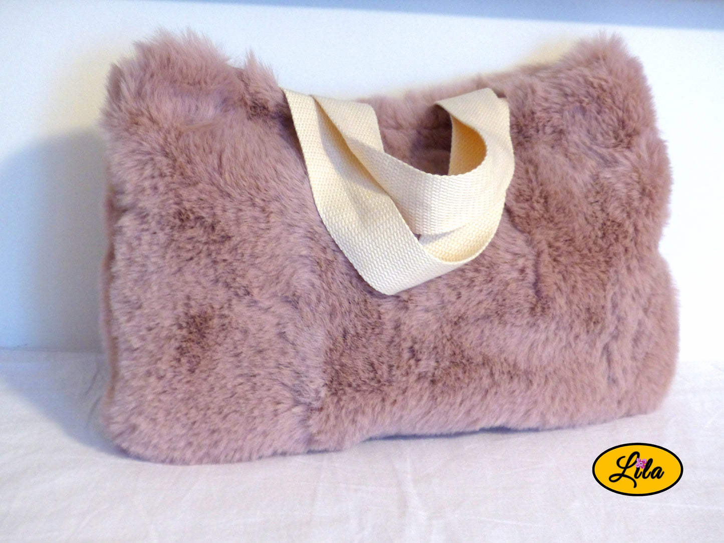 Sac fausse fourrure vieux rose bis