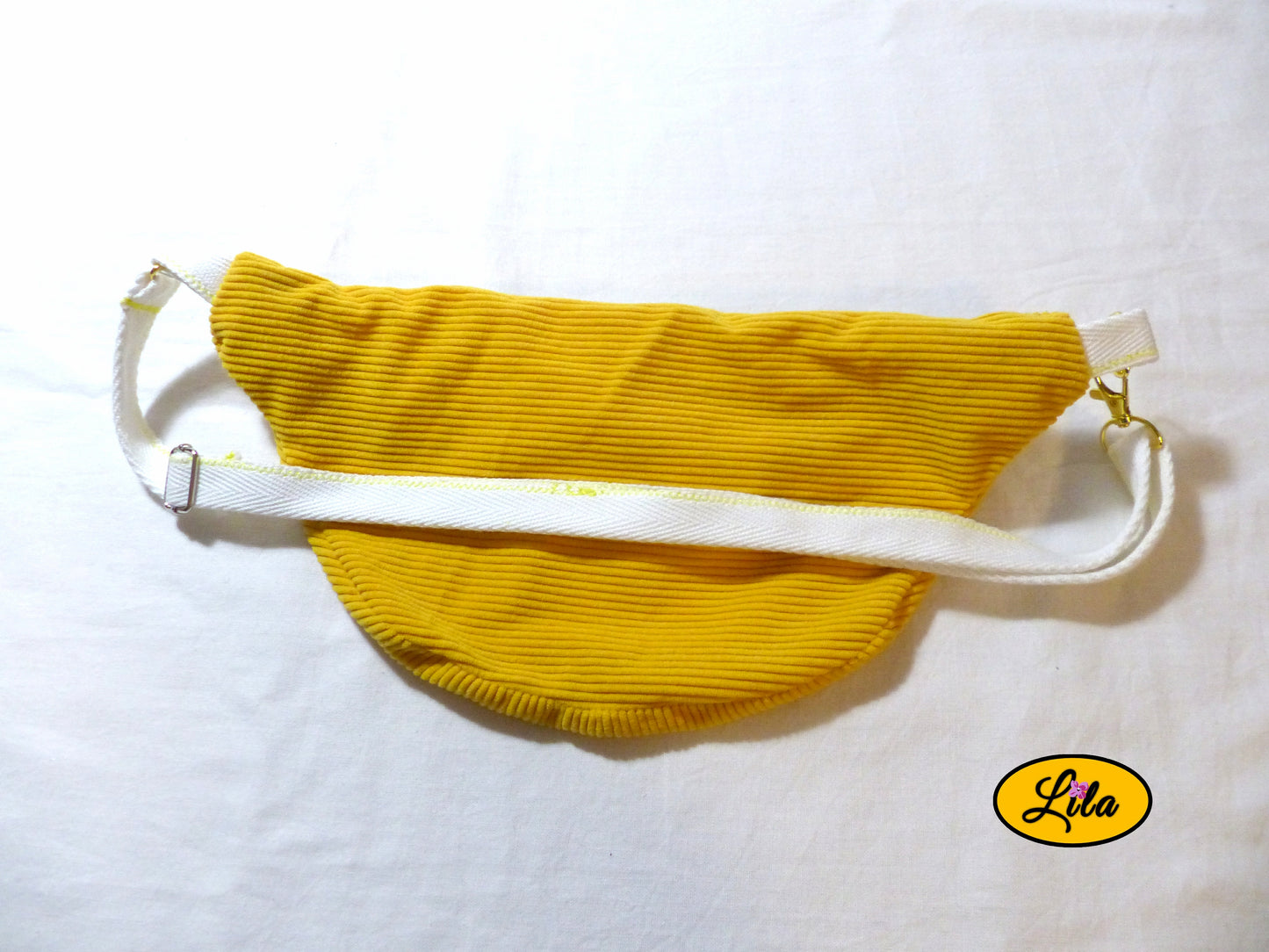 Sac banane en velours côtelé jaune
