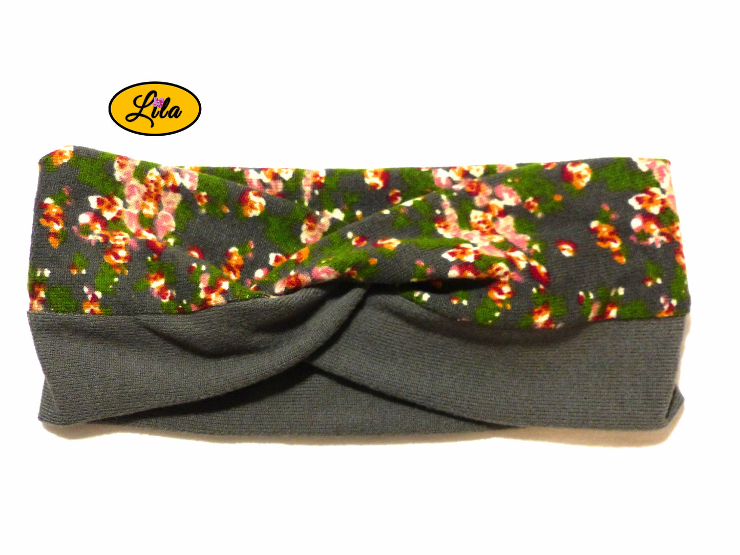 Bandeau bicolore en tissu gris et fleuri vu de face sur fond blanc style bohème et féminin