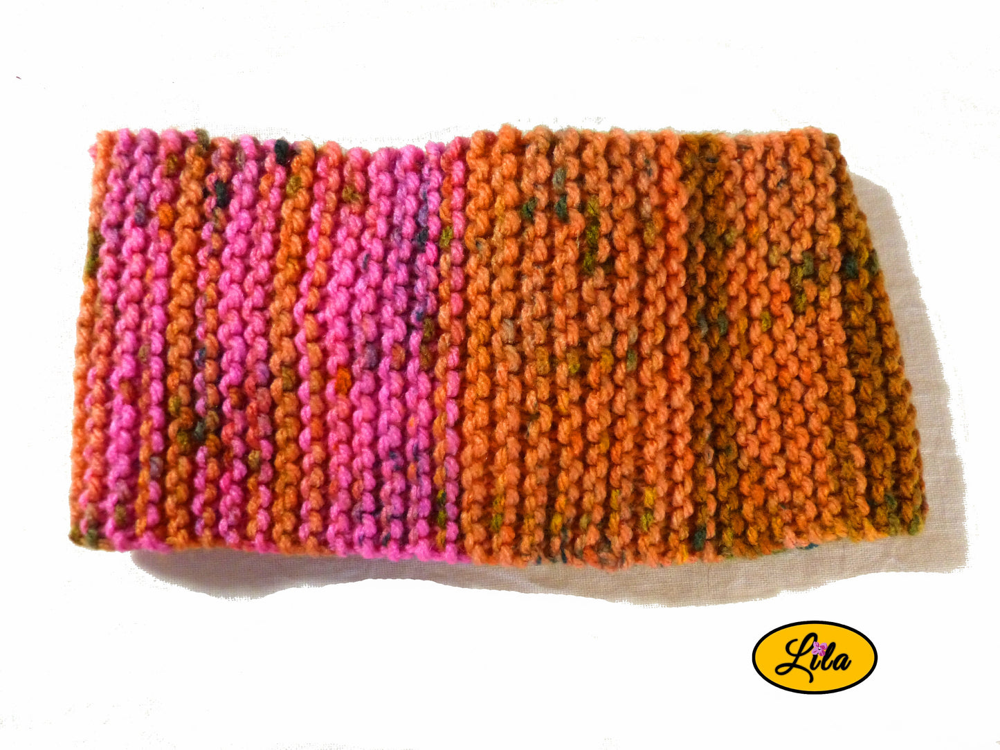 Bandeau en laine November 2 aux tons brun rose et vert vue de dos