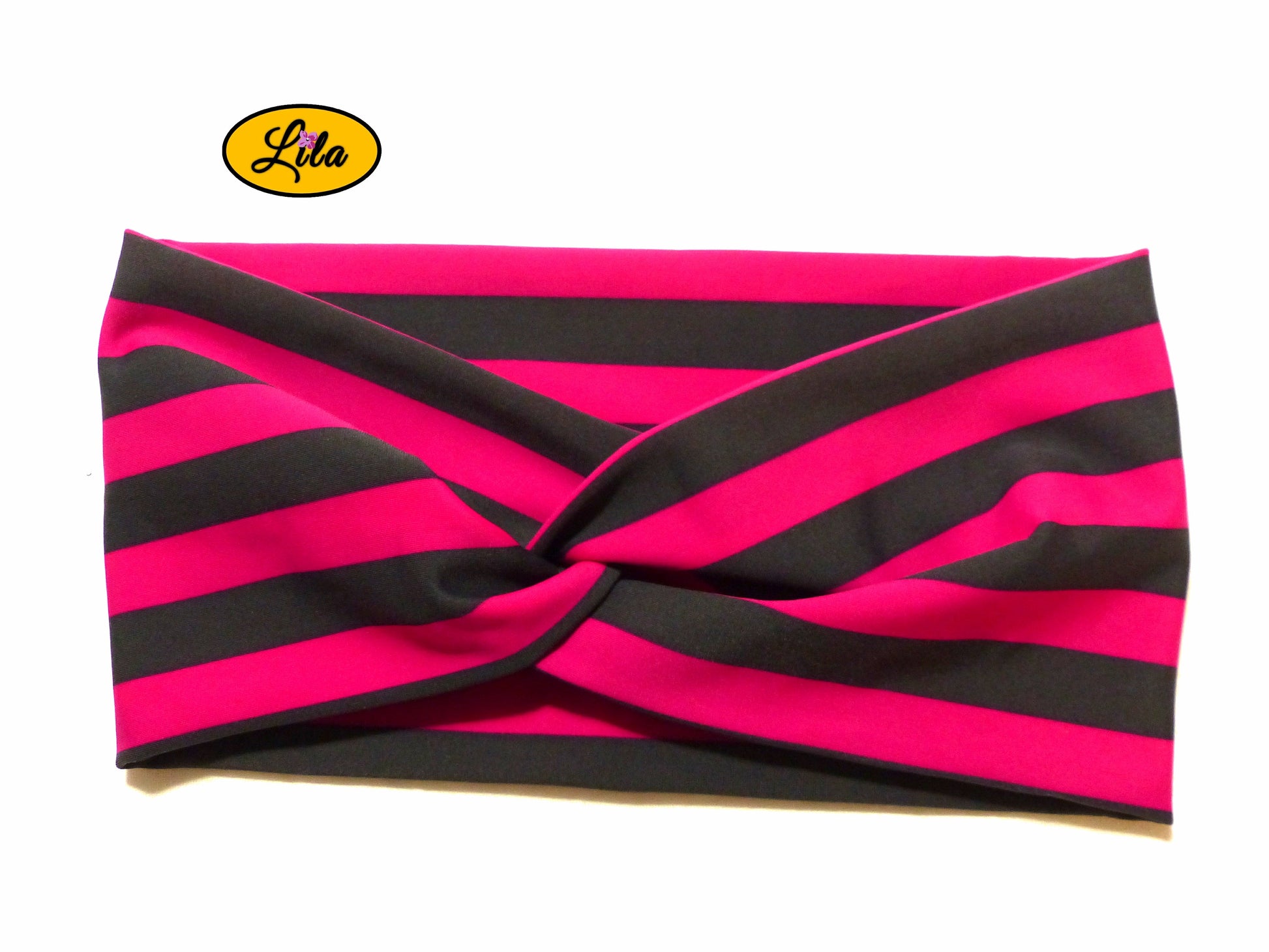 Bandeau en tissu rose fuchsia à lignes grises horizontales vu de face sur fond blanc style moderne et féminin