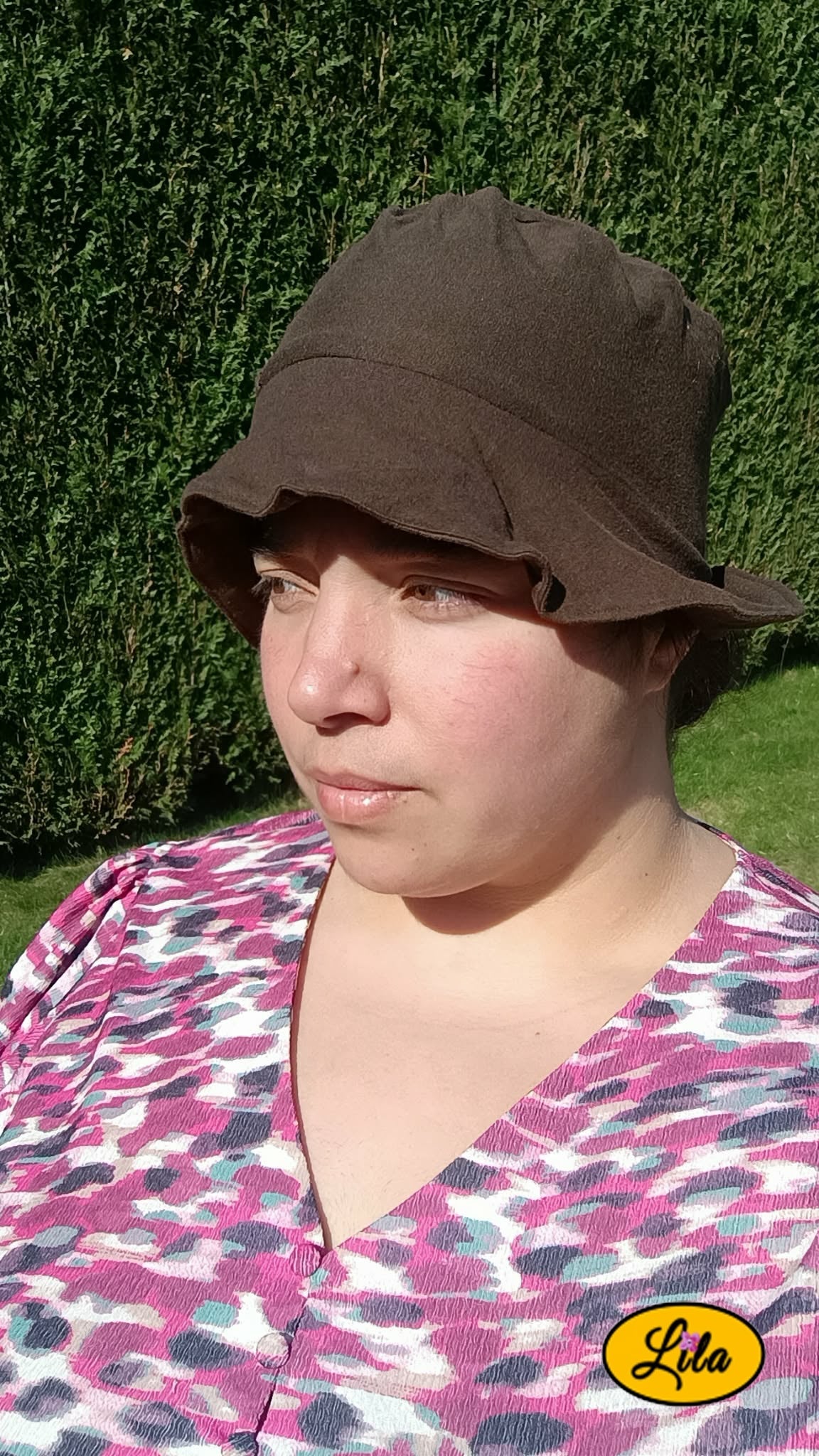 Bob brun recyclé femme porté profil look naturel