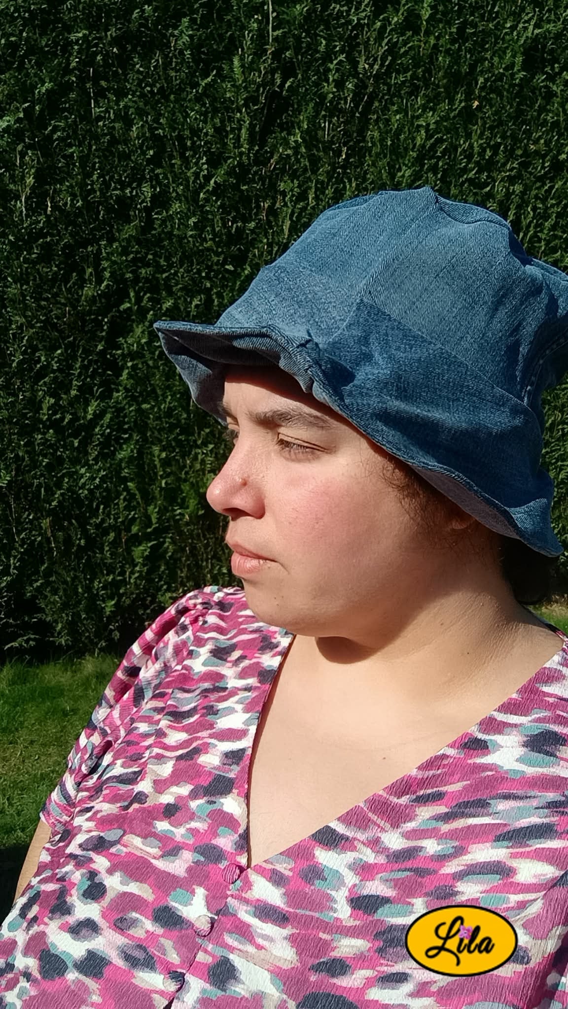 Bob en jean femme porté profil look casual