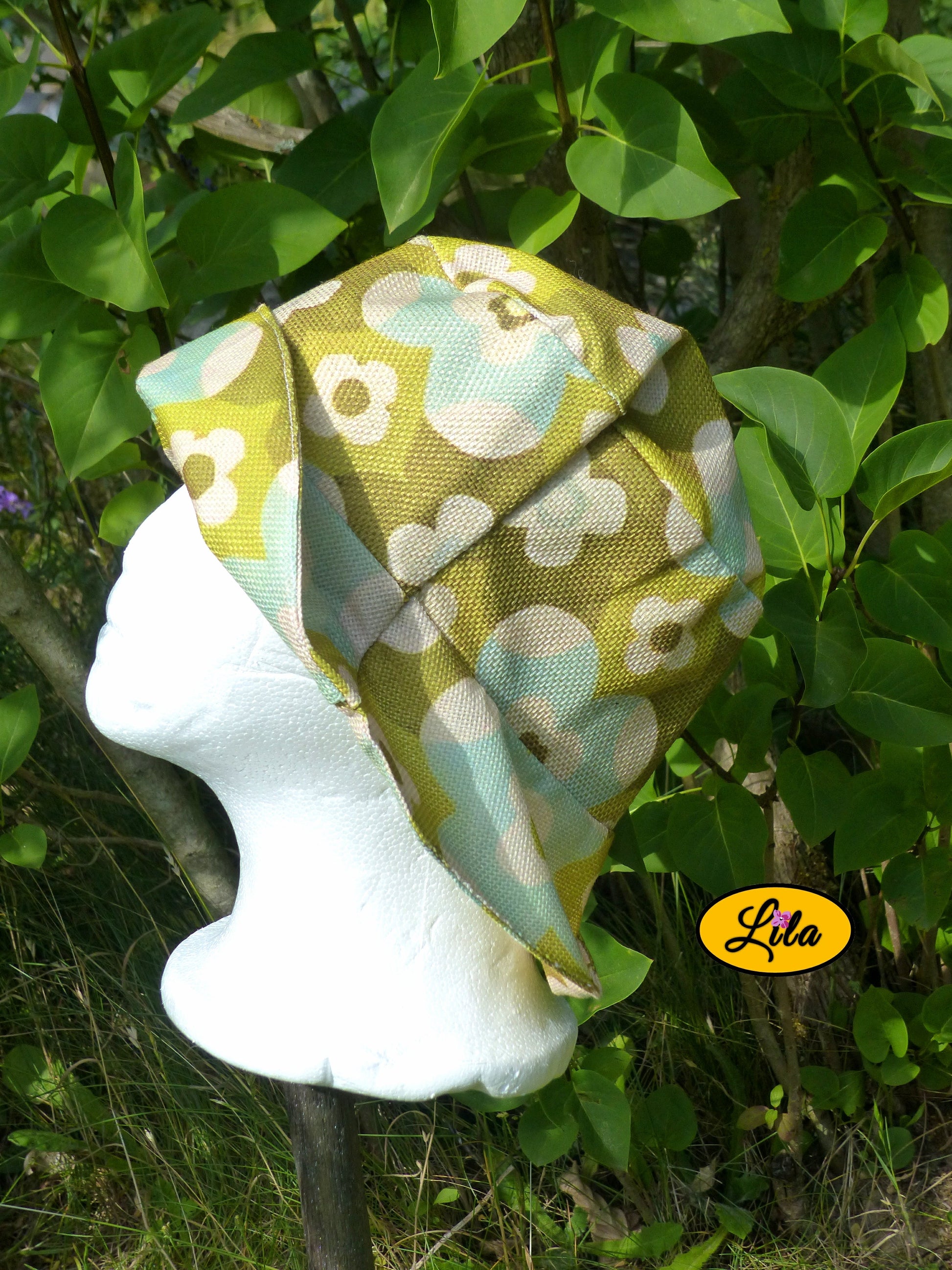 Bob vintage vert sur mannequin profil gauche