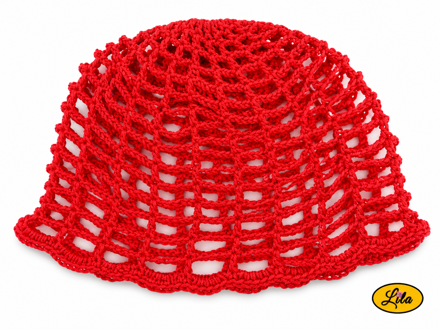Bonnet d'été en crochet ajouré rouge vu de haut sur fond blanc, création artisanale légère et respirante, idéale pour le printemps et l'été
