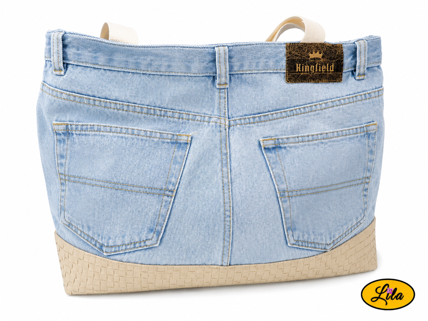 Grand sac en jeans clair recyclé et simili cuir crème vu de dos sur fond blanc avec la sangle dissimulée mettant en valeur l'arrière du sac artisanal