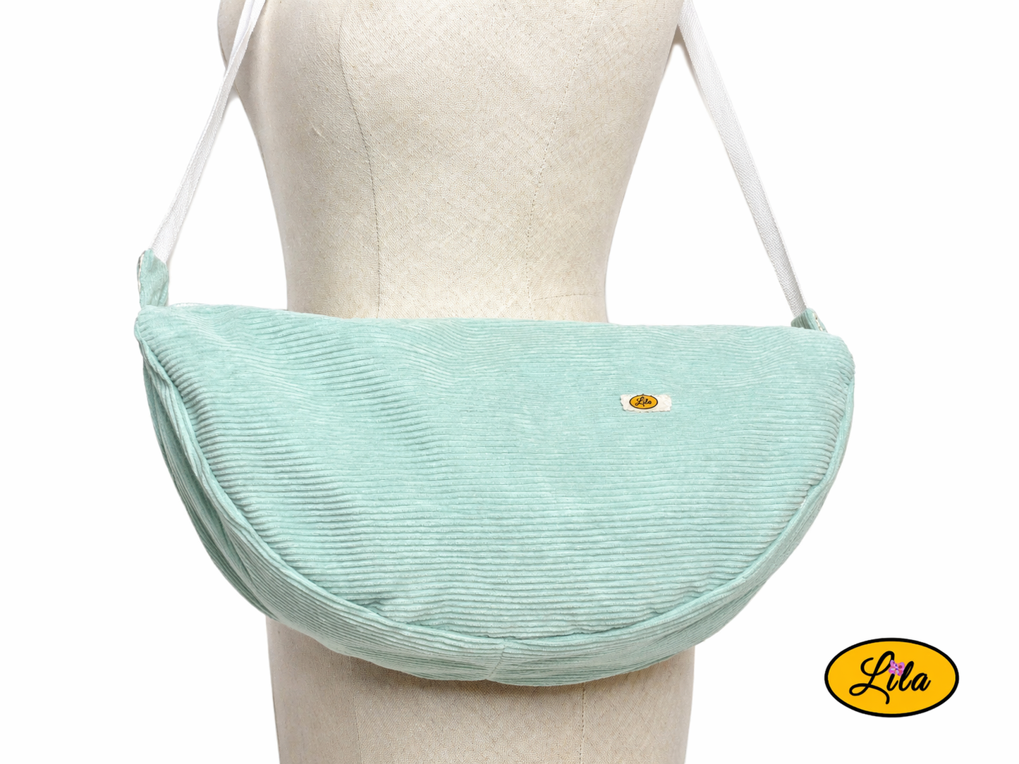 Sac Luna velours côtelé vert menthe porté zoom sur le sac et ses détails